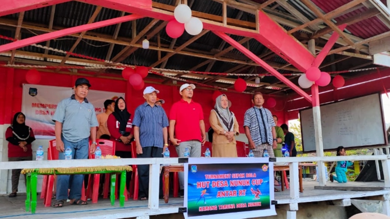 Ketua DPRD Bolsel Buka Turnamen Sepak Bola di Desa Nunuk