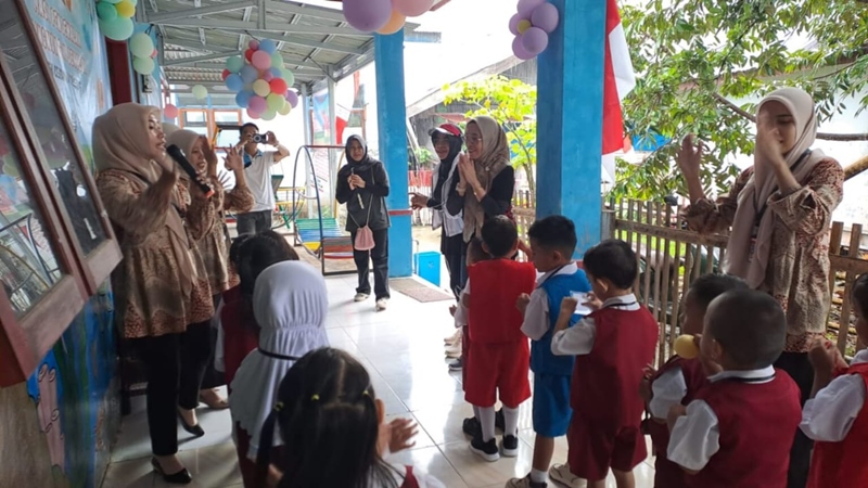 Kepala Disdikbud Bersama Bunda PAUD Bolsel Monitoring MPLS.